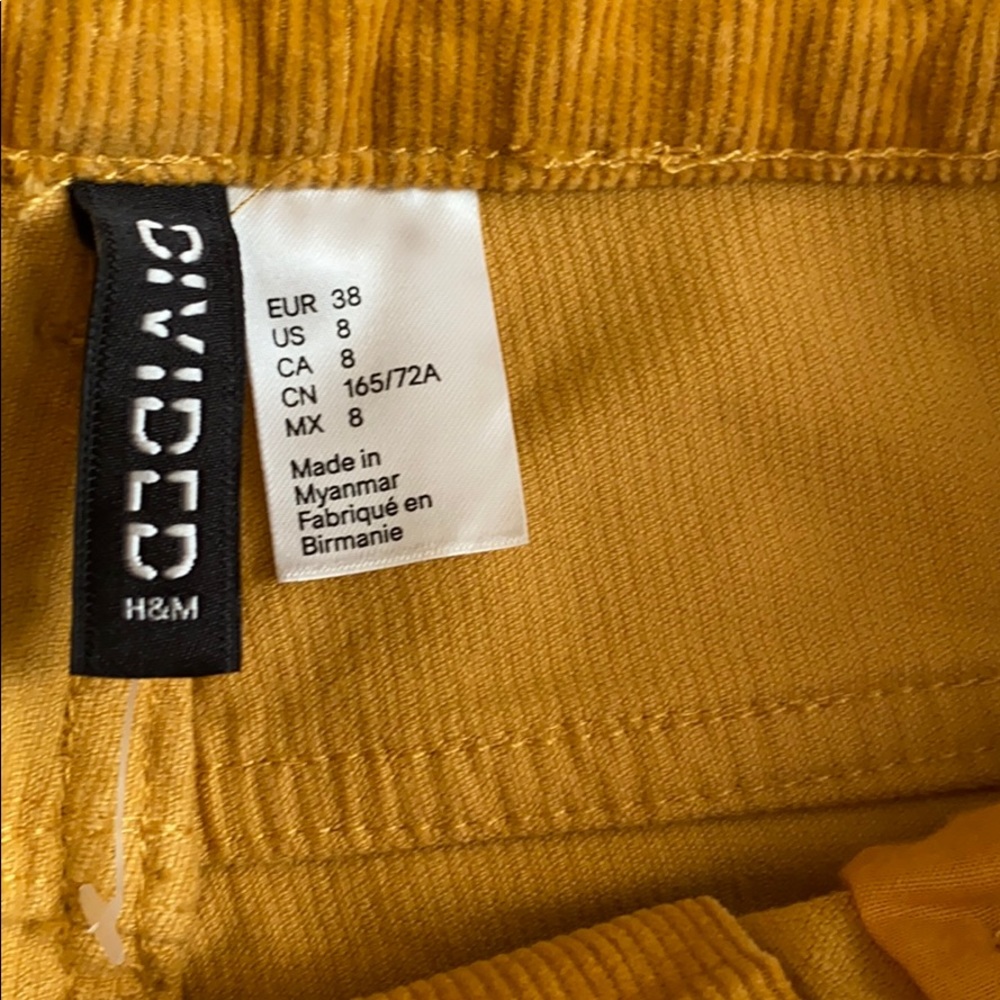 COPY - H&M women velvet pants. - Picture 2 of 7